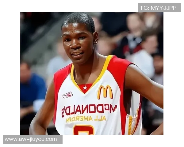 杜兰特呼吁球迷放松心态专注比赛不要带键盘到球场